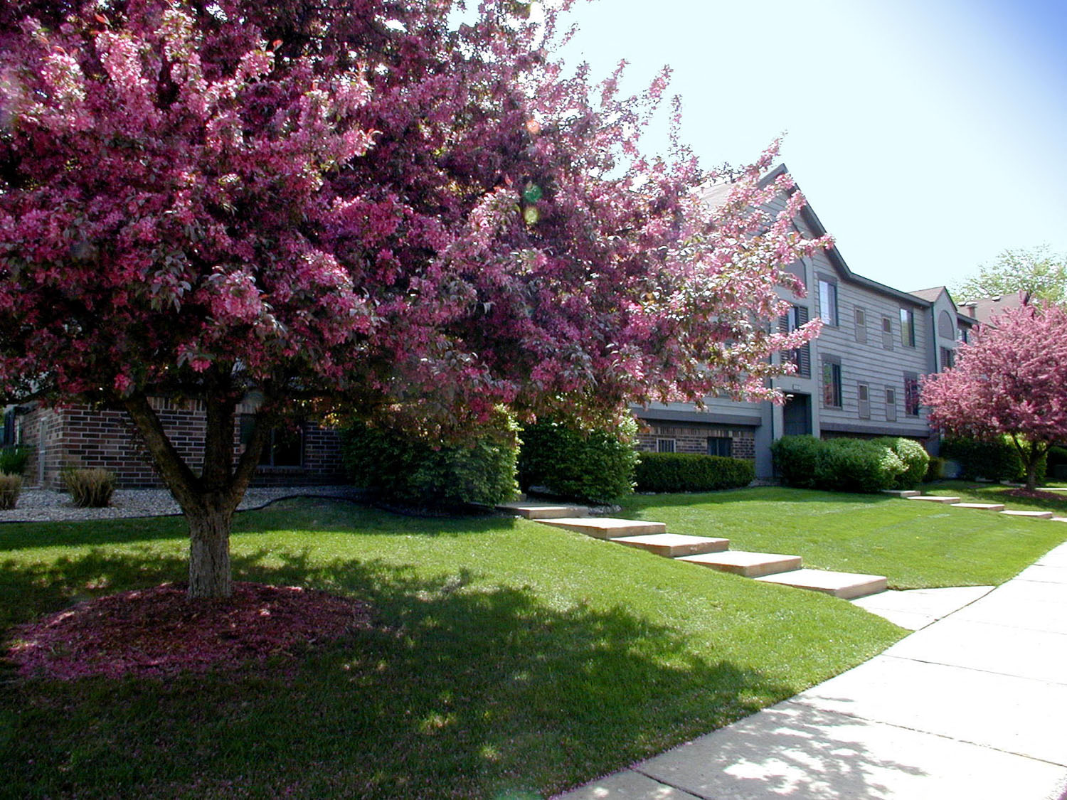 Apartments in Kalamazoo, MI Emerald Park Apartments